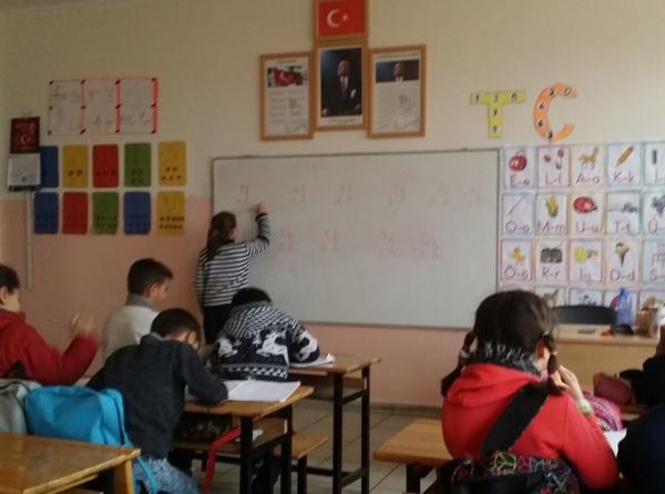 Suriyeli Öğrenciler İçin Haftasonu Eğitimi Devam Ediyor